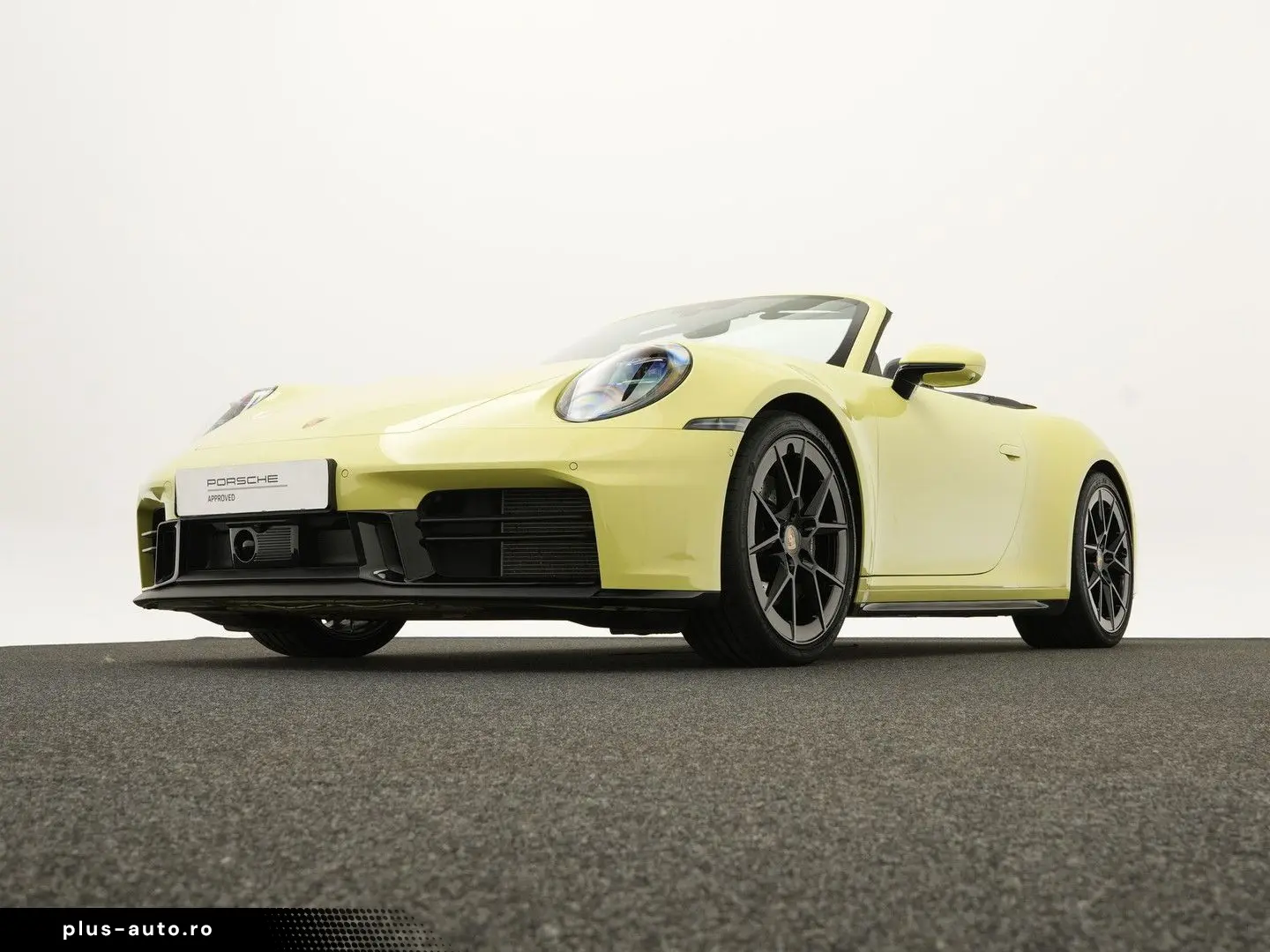 PORSCHE 992 Carrera Cabrio