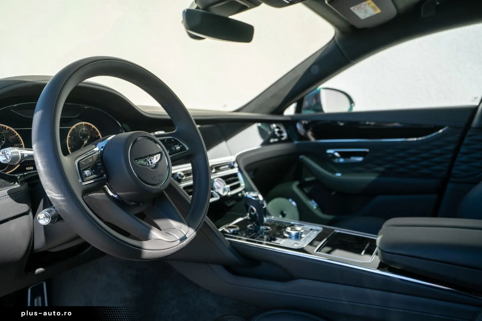 BENTLEY Flying Spur Azure V8  Naim  Rotating Display