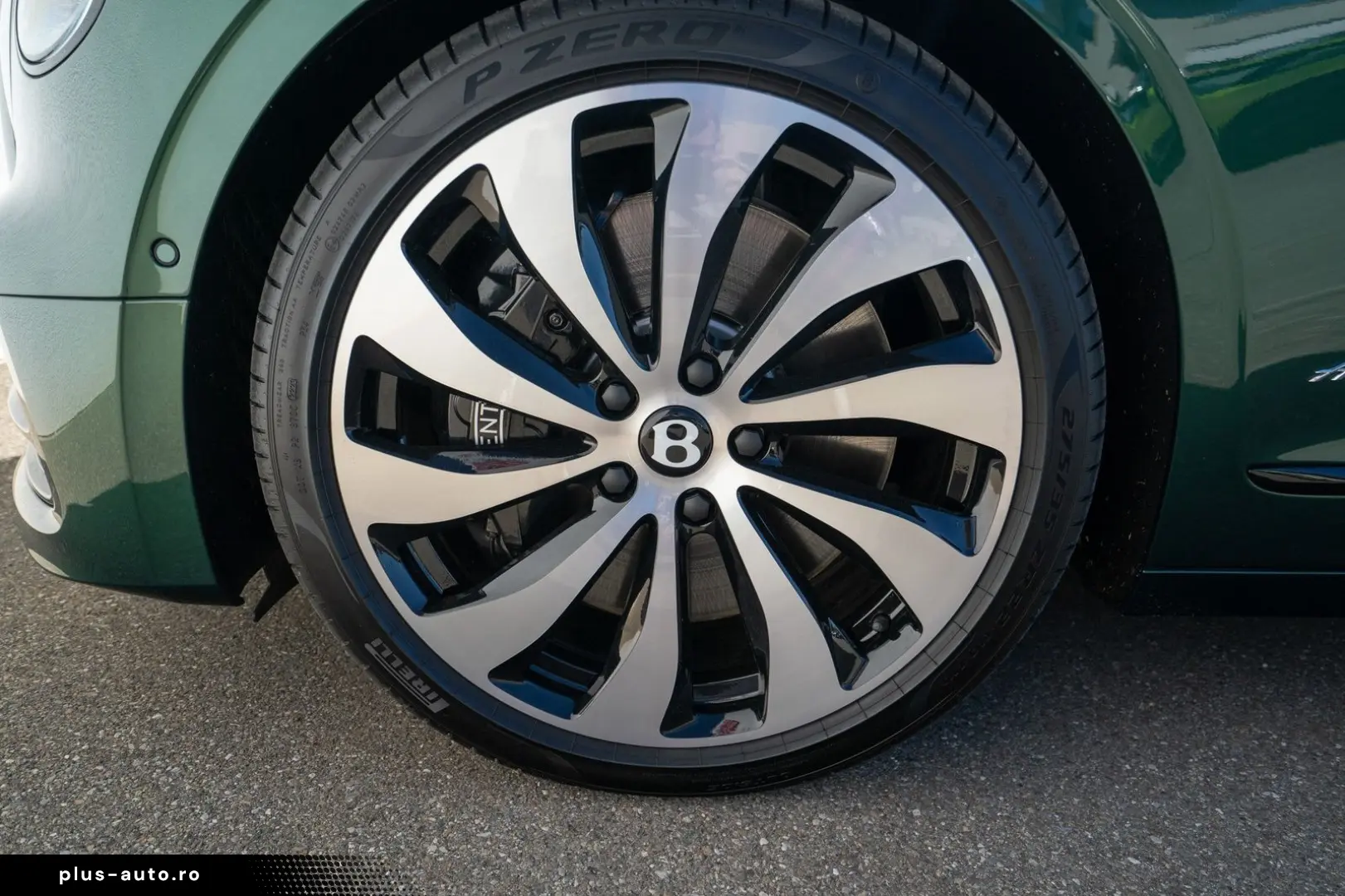 BENTLEY Flying Spur Azure V8  Naim  Rotating Display