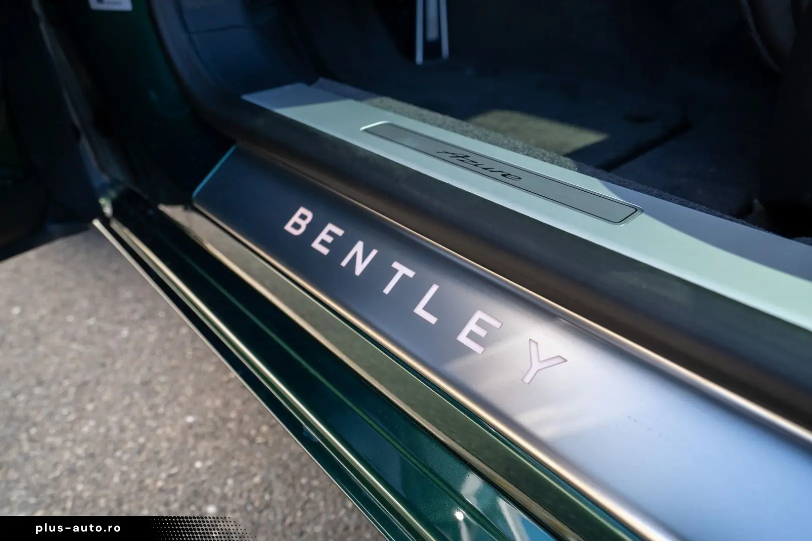 BENTLEY Flying Spur Azure V8  Naim  Rotating Display