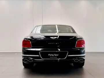 BENTLEY Flying Spur Azure V8