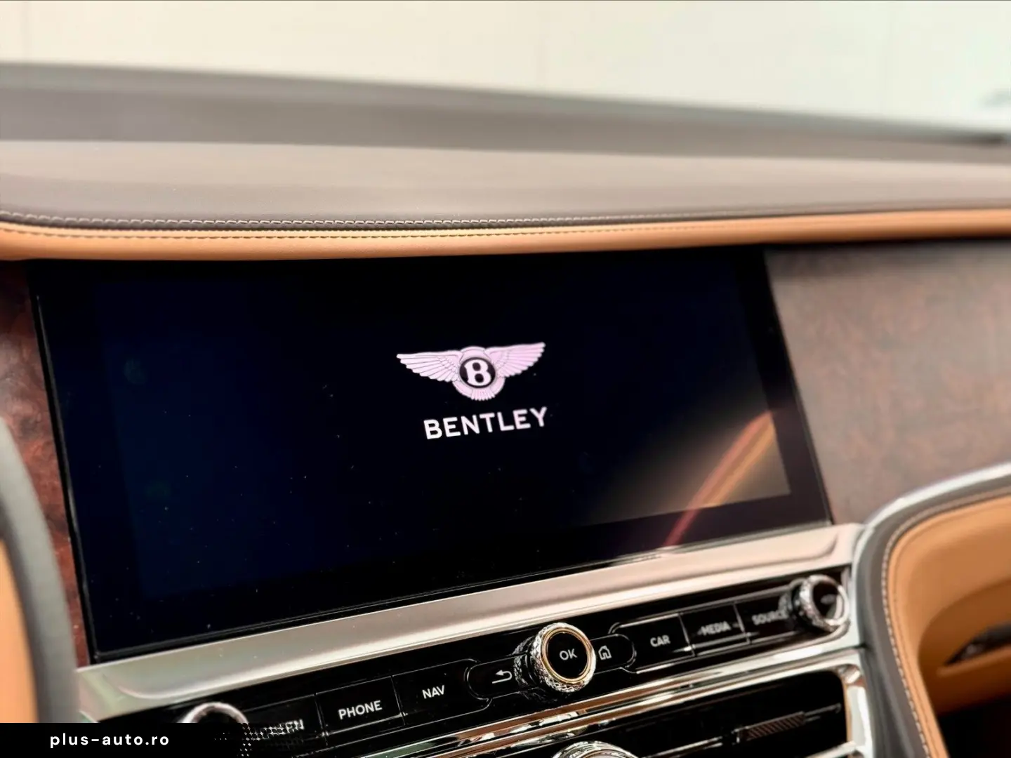 BENTLEY Flying Spur Azure V8