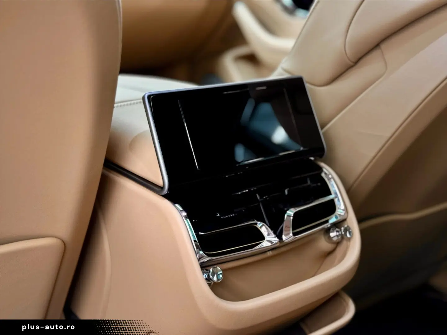 BENTLEY Flying Spur Azure V8