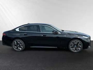 BMW 530e M Sport AHK Pano Autobahnass. DAProf.