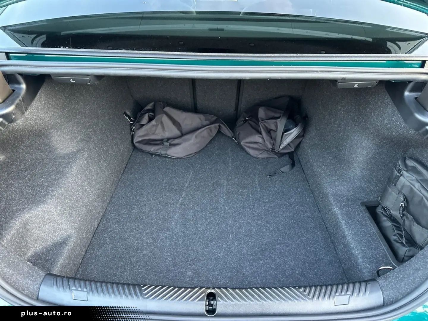 BMW 530e Limou M Sport Pro B W St Go Pano Autobahn