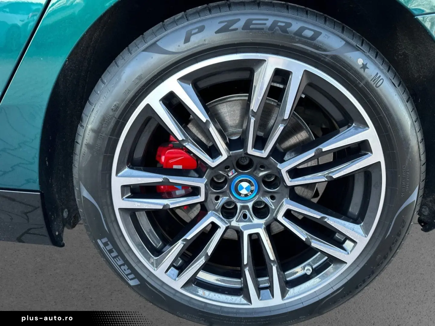 BMW 530e Limou M Sport Pro B W St Go Pano Autobahn