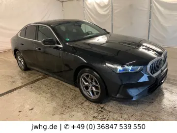 BMW 520d Limousine LED  360 HeadUp Sitzklima Memory