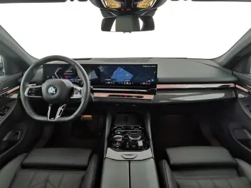 BMW 520i M Sport Lüft ACC PAs 360  ha&ka 4xSHZ el.Si