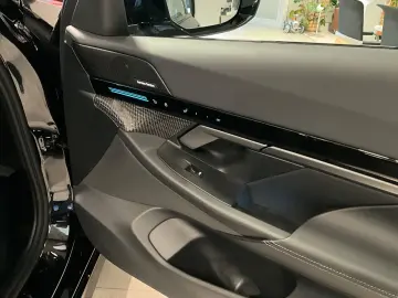 BMW 520i Limousine M Sport 360 Kamera HUD