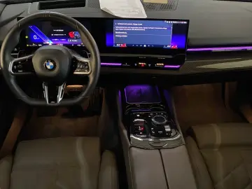 BMW 520 i M Sport UPE 77.000€ HeadUp 360 Kamera