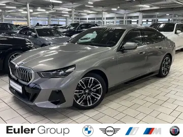 BMW 520 i M Sport StandHz AHK KomfSi belüftet H K Pr