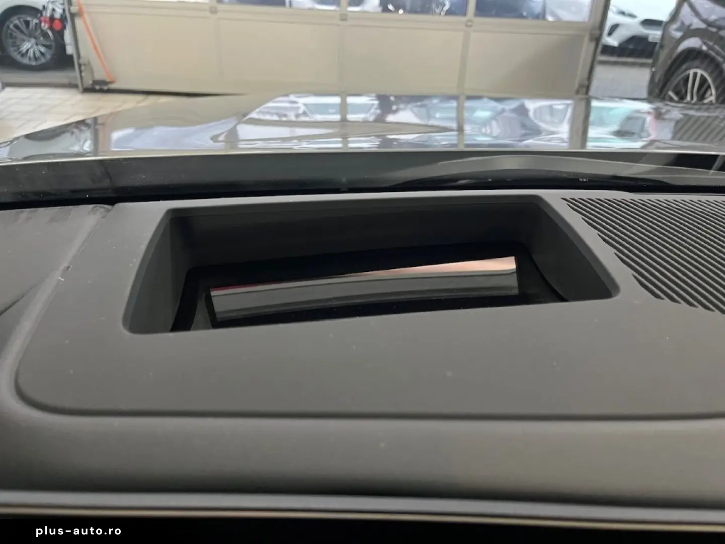 BMW 520 i M Sport StandHz AHK KomfSi belüftet H K Pr