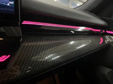 BMW 520 i M Sport StandHz AHK KomfSi belüftet H K Pr