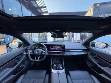 BMW 520i Limo M Sport PANO DA  360  h&k Sitzklima