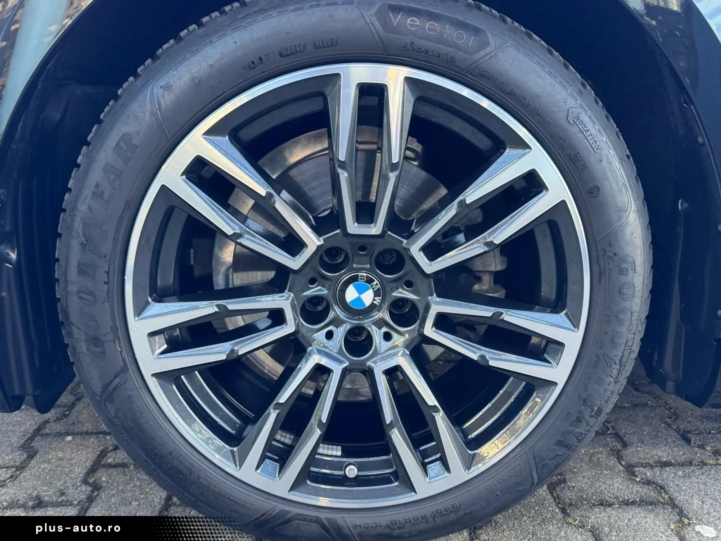BMW 520i Limo M Sport PANO DA  360  h&k Sitzklima
