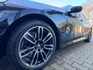 BMW 520i Limo M Sport PANO DA  360  h&k Sitzklima