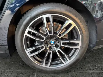 BMW 520i Limousine M Sportpaket Head-Up HK HiFi DAB