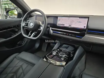 BMW 520i M Sportpaket Komfortsitze Standhzg. AHK