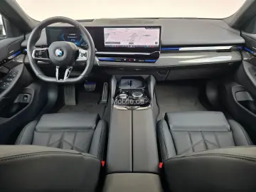 BMW 520i M Sportpaket Komfortsitze Standhzg. AHK