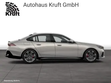 BMW 520i M SPORT PRO HUD AHK PAP DAP HKSOUND