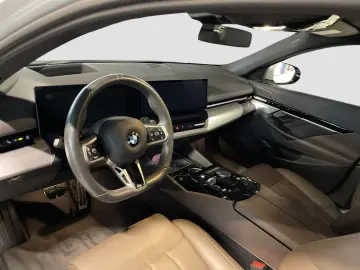 BMW 520i Limousine M Sport AHK Driv.Assist.Prof LED