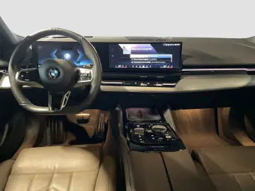 BMW 520i Limousine M Sport AHK Driv.Assist.Prof LED