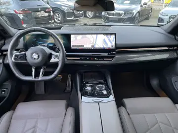 BMW 520i Limousine M Sportpaket   Head-Up H&K AHK