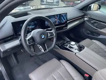 BMW 520i Limousine M Sportpaket   Head-Up H&K AHK