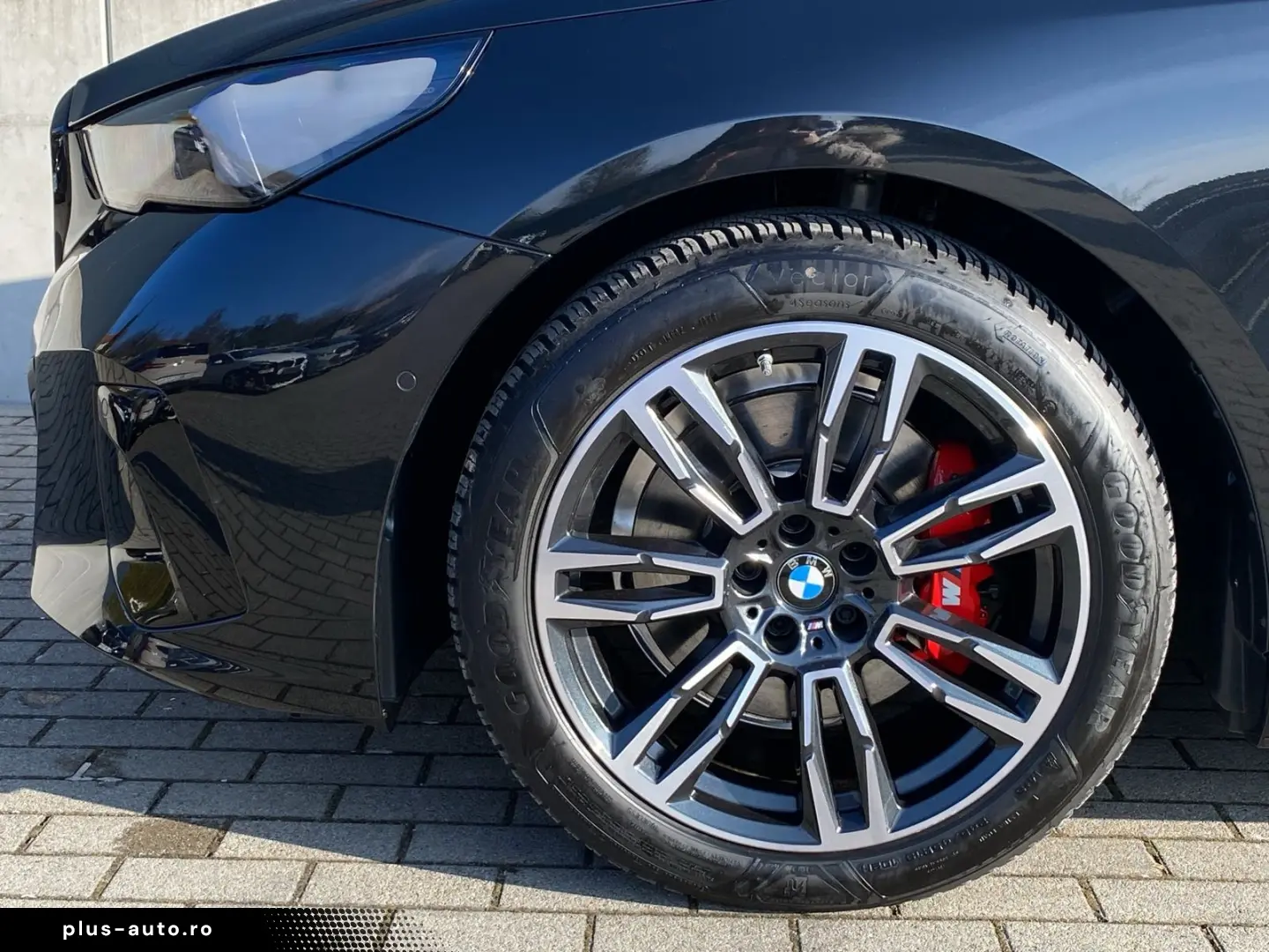 BMW 520i SAG M Sport Pro AHK S-LÜFT 4xAC LHZ LED