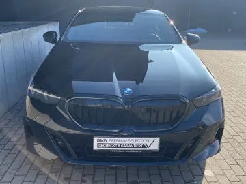 BMW 520i SAG M Sport Pro AHK S-LÜFT 4xAC LHZ LED