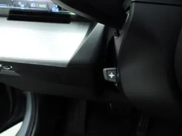 BMW 520 5 Serie Sedan 520i   M-Sportpakket   LED   L