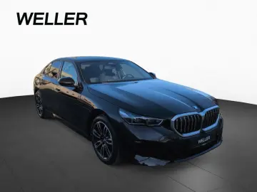 BMW 520d Lim.Aut. M SPORT AHK Adapt.LED DA  PA Komf