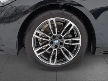 BMW 520d M Sport AHK LivePro H K 360  AdLED DA  DA