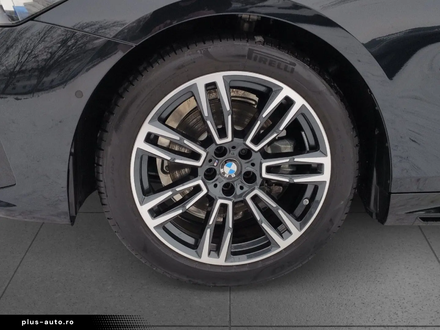 BMW 520d M Sport AHK LivePro H K 360  AdLED DA  DA