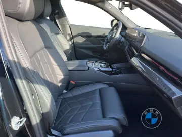 BMW 520i M Sport Pano DA PA  HUD Sitzlüftung