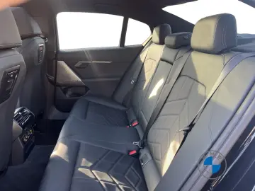 BMW 520i M Sport Pano DA PA  HUD Sitzlüftung