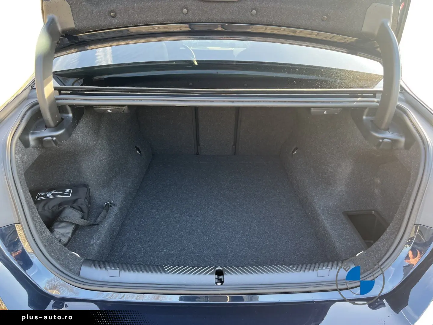 BMW 520i M Sport Pano DA PA  HUD Sitzlüftung