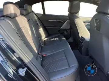 BMW 520i M Sport Pano DA PA  HUD Sitzlüftung