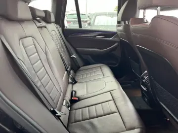 BMW X3 xDrive 20i A M Sport Navi 360 Grad LED 3-Z-Kl