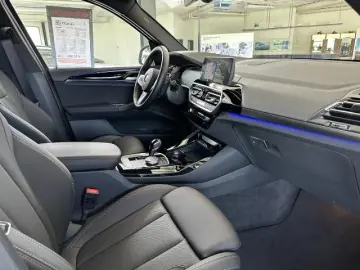 BMW X3 xDrive20d Mild-Hybrid AHK LED Laser Sportsitz