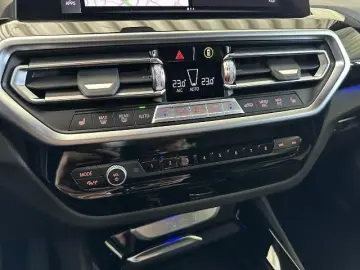 BMW X3 xDrive20d Mild-Hybrid AHK LED Laser Sportsitz