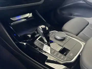 BMW X3 xDrive20d Mild-Hybrid AHK LED Laser Sportsitz