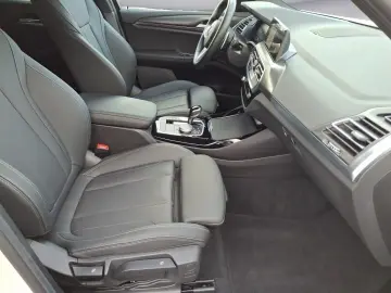 BMW X3 xDrive20i M Sportpaket Standhzg. AHK