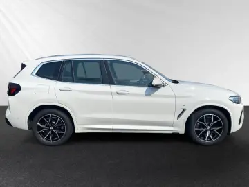 BMW X3 xDrive20d M Sport AHK Head-Up LC  HiFi