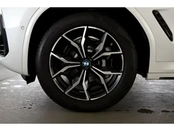 BMW X3 30i M Sport Lenkradheizung Akustikverglasung