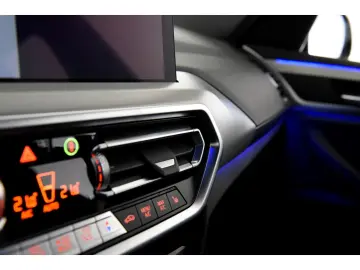 BMW X3 30i M Sport Lenkradheizung Akustikverglasung