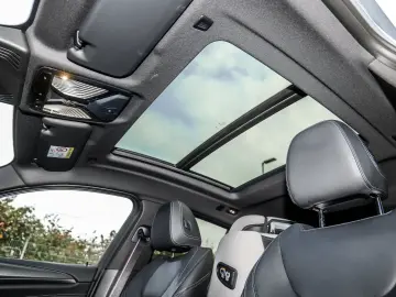 BMW X4 xDrive30d M Sport HUD PANO ACC AHK RFK NAVI