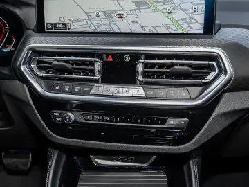 BMW X4 xDrive30d M Sport HUD PANO ACC AHK RFK NAVI