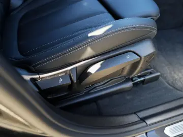 BMW X4 xDrive20i M Sport ACC AHK PanoDach LiveCoProf