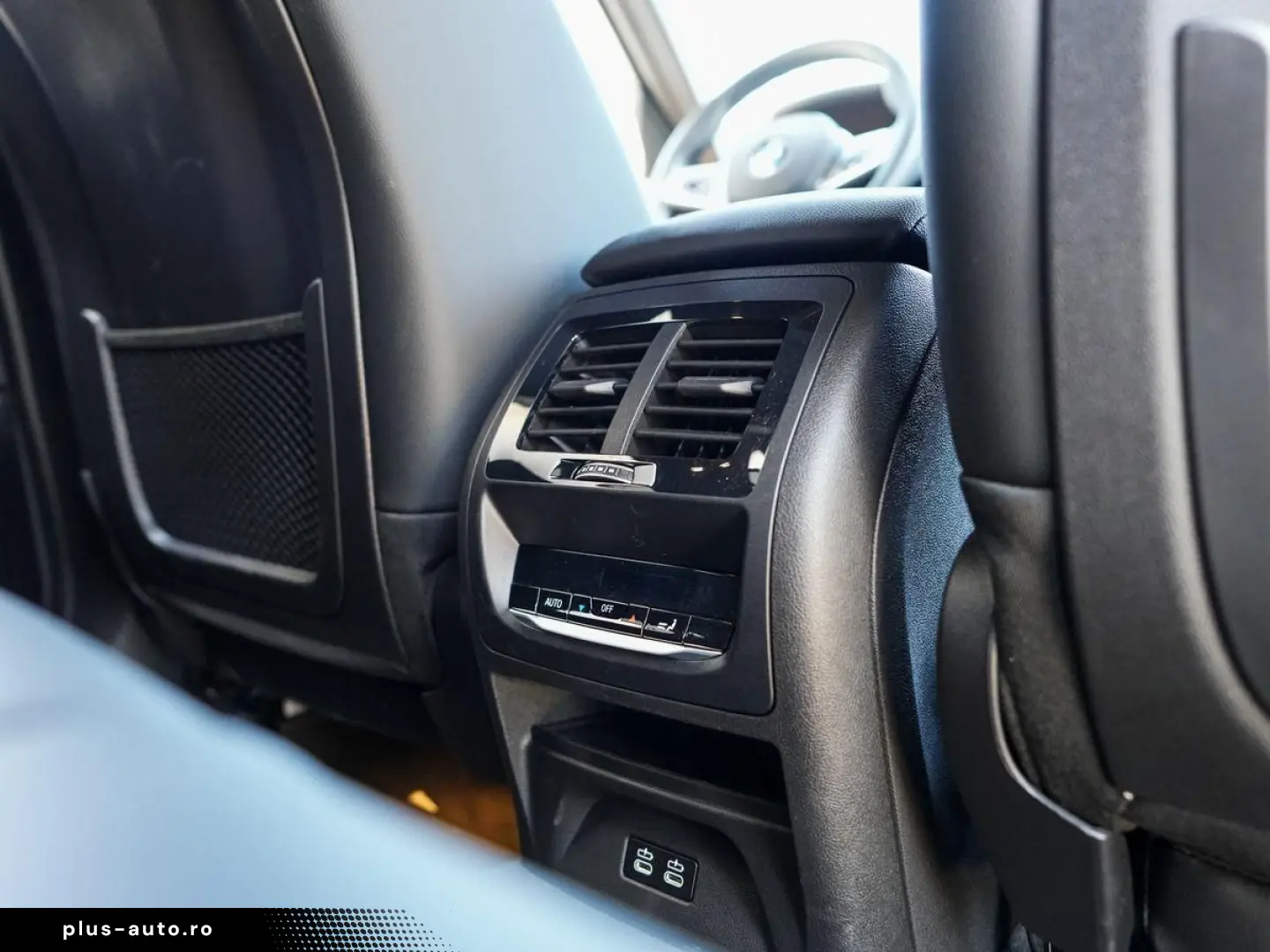 BMW X4 xDrive20i M Sport ACC AHK PanoDach LiveCoProf